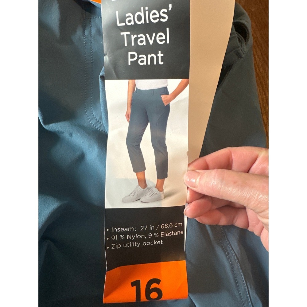 Kirkland Signature Ladies Travel Pant Blue Size 16 NWT 7789780 Stretch Utility